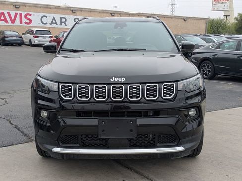 Used 2025 Jeep Compass Limited AWD/4WD image 8