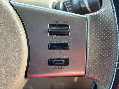 Used 2012 Nissan Frontier SV image 19