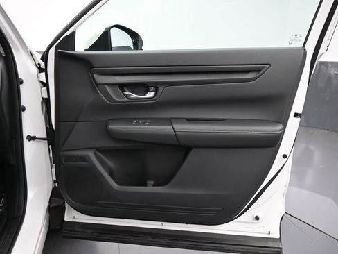 Certified 2025 Honda CR-V EX image 24