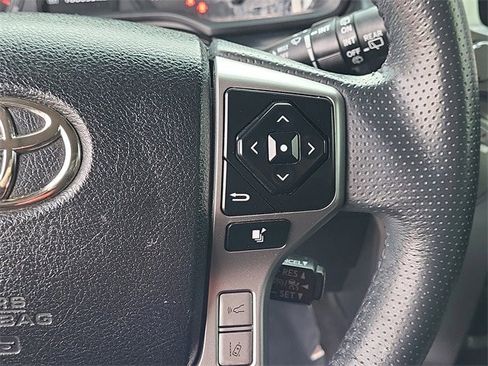 Used 2021 Toyota 4Runner SR5 Premium image 13