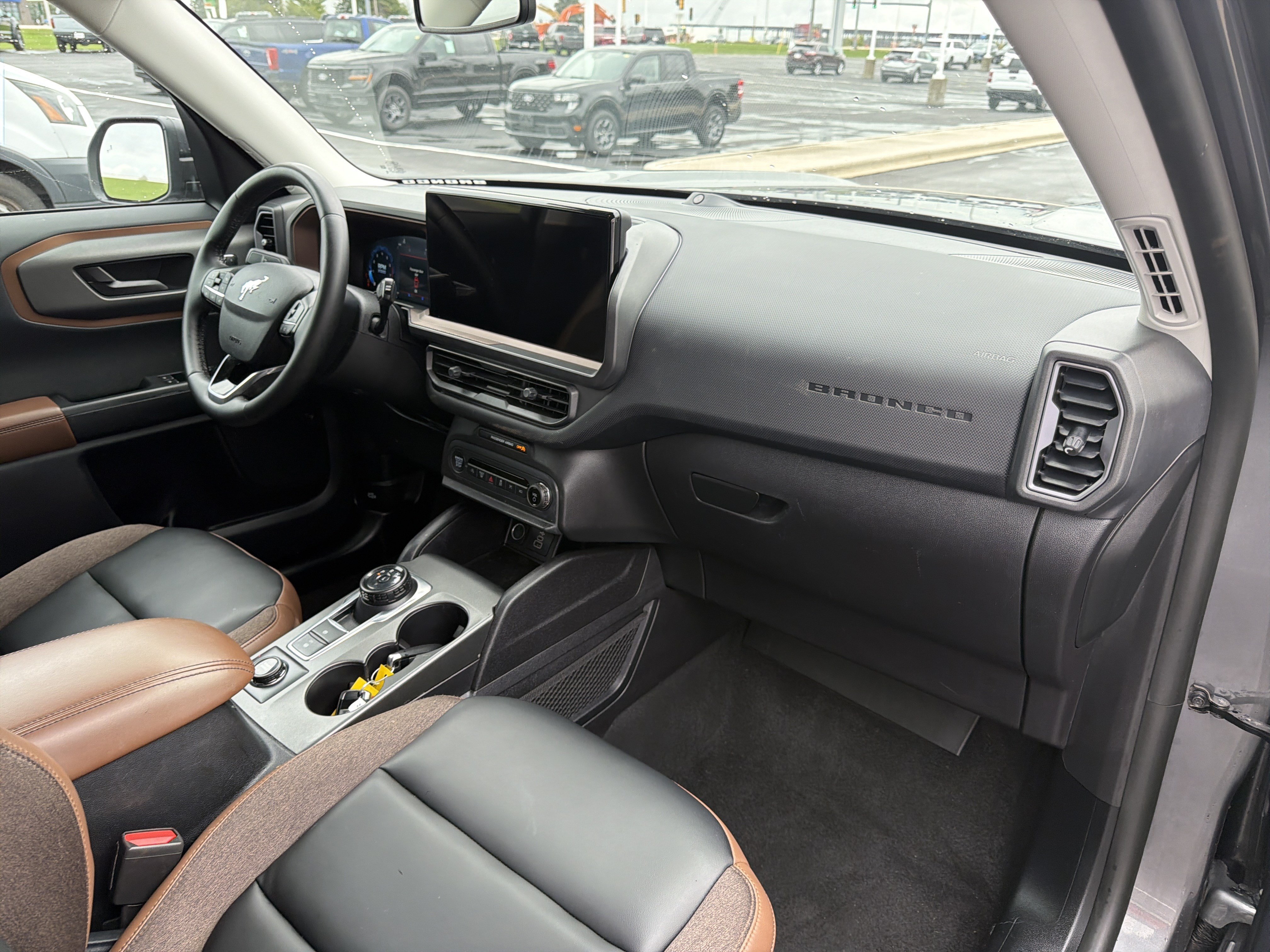 Certified 2025 Ford Bronco Sport Outer Banks w/ Outer Banks Tech Package+ AWD/4WD image 44