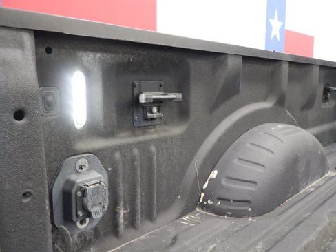 Used 2018 Ford F250 XLT w/ XLT Premium Package AWD/4WD image 30