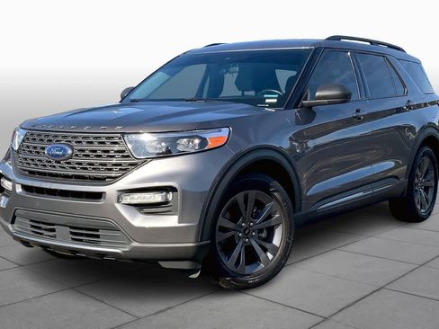 Used 2021 Ford Explorer XLT w/ Equipment Group 202A image 1