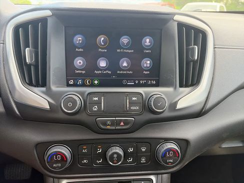 Used 2024 GMC Terrain SLT image 18