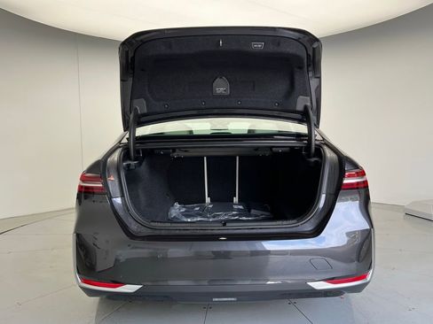 Certified 2025 BMW 530i image 5