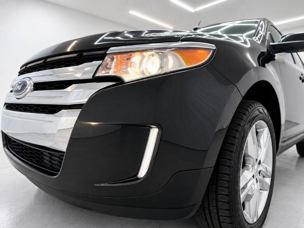 Used 2014 Ford Edge Limited w/ Equipment Group 301A AWD/4WD image 38