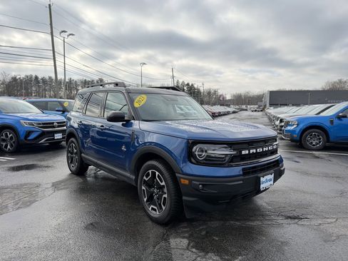 Used 2023 Ford Bronco Sport Outer Banks w/ Tech Package image 8