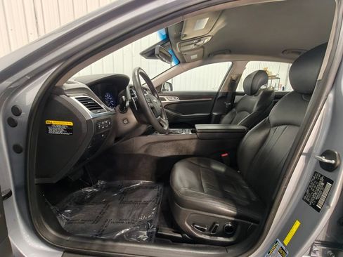 Used 2017 Genesis G80 3.8 RWD image 27