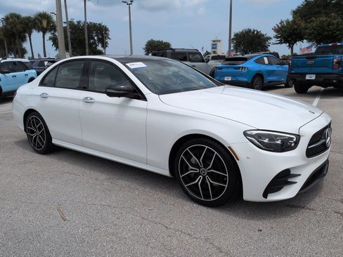 Used 2021 Mercedes-Benz E 350 Sedan image 2
