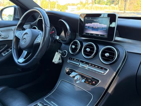 Certified 2018 Mercedes-Benz C 300 4MATIC Sedan image 20