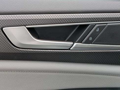 New 2026 Volkswagen Atlas Peak Edition AWD/4WD image 12