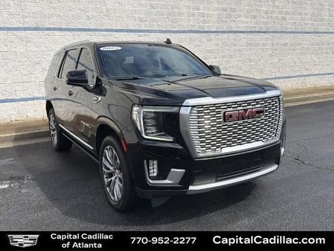 Used 2021 GMC Yukon Denali w/ Denali Premium Package AWD/4WD image 1