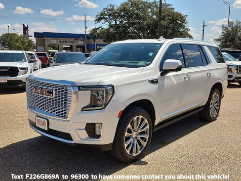 Used 2021 GMC Yukon Denali w/ Denali Premium Package AWD/4WD image 1