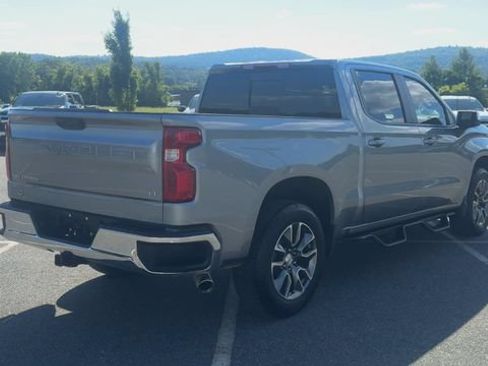 Used 2024 Chevrolet Silverado 1500 LT w/ Leather Package RWD image 8