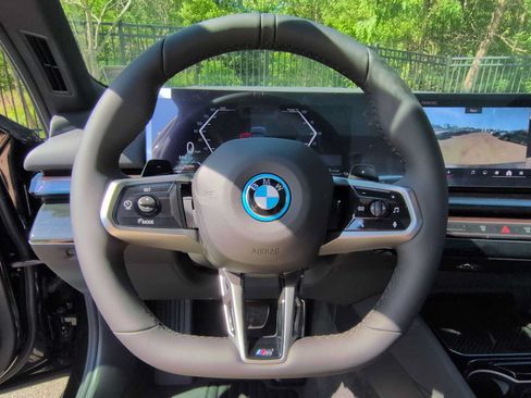 New 2027 BMW 550e xDrive w/ Executive Package AWD/4WD image 25
