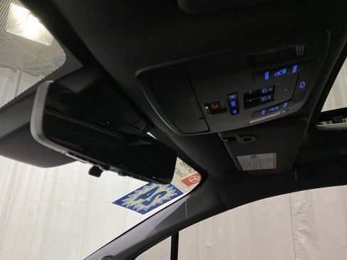 Certified 2024 Toyota Sienna Platinum image 24