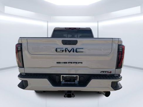 New 2026 GMC Sierra 2500 AT4 w/ AT4 Premium Plus Package AWD/4WD image 4