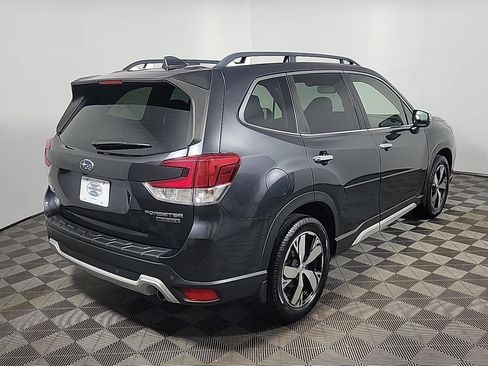 Used 2019 Subaru Forester Touring image 4