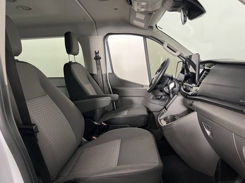 Used 2023 Ford Transit 350 XLT image 32