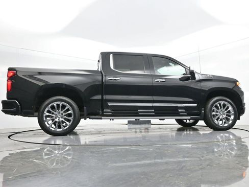 Used 2023 Chevrolet Silverado 1500 High Country w/ High Country Premium Package image 56