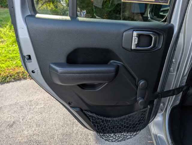 Used 2018 Jeep Wrangler Unlimited Sport AWD/4WD image 33