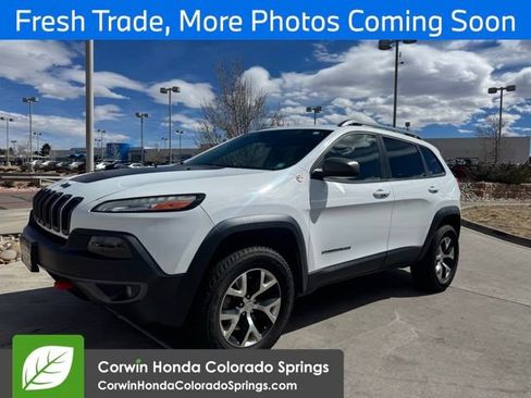 Used 2014 Jeep Cherokee Trailhawk w/ Leather Interior Group image 8