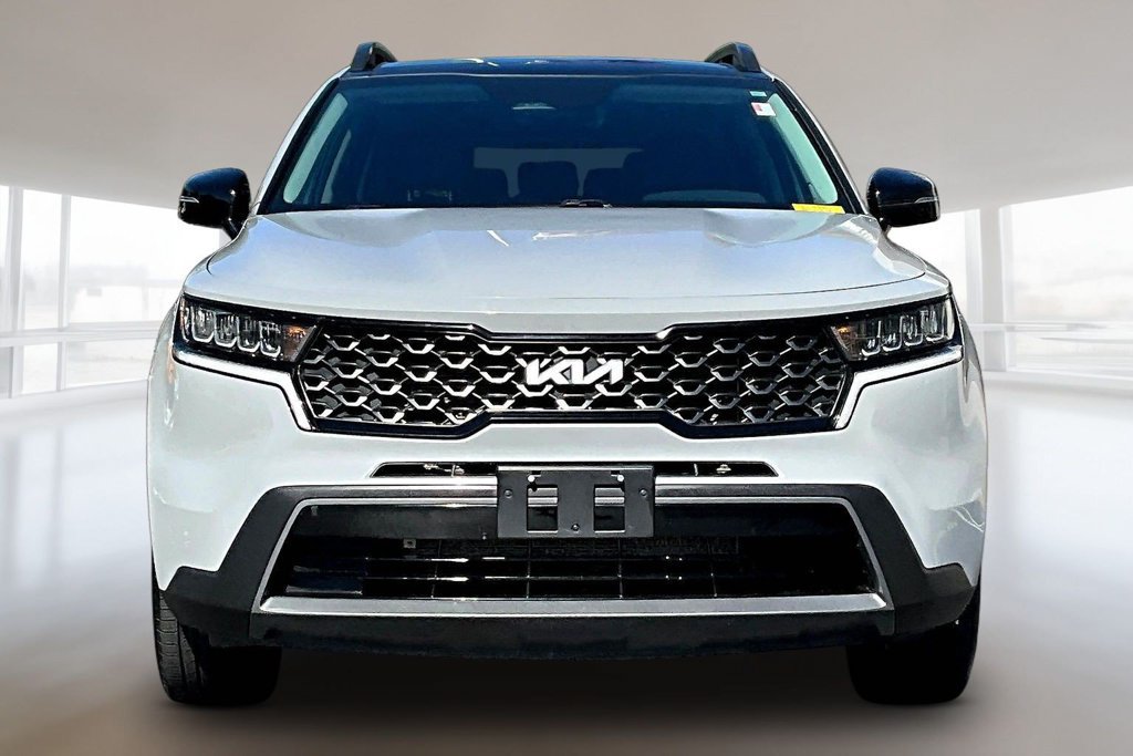 Used 2023 Kia Sorento S w/ Panoramic Sunroof Package AWD/4WD image 2