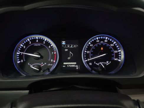 Used 2018 Toyota Highlander XLE w/ Protection Package #3 AWD/4WD image 19