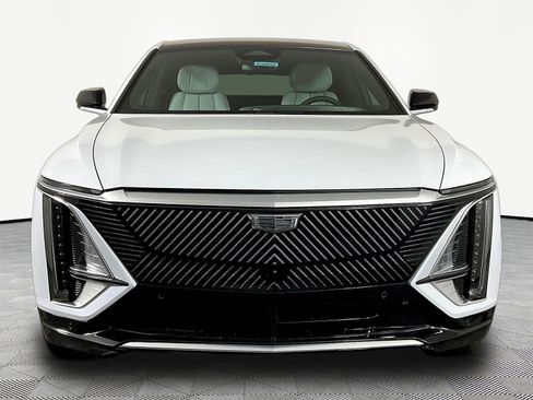 New 2026 Cadillac Lyriq Luxury AWD/4WD image 3