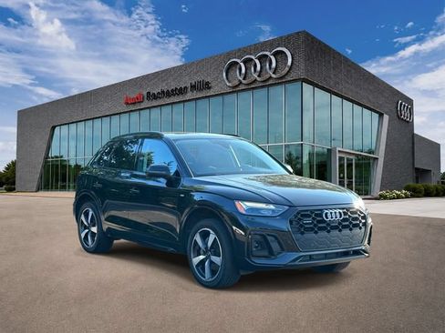 Used 2023 Audi Q5 2.0T Premium Plus w/ Premium Plus Package AWD/4WD image 7