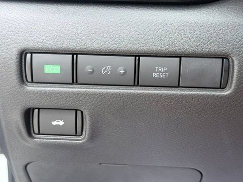 Used 2023 Nissan Sentra SV w/ Trunk Package FWD image 20