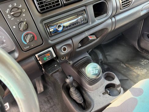 Used 2001 Dodge Ram 3500 Truck 4x4 Regular Cab image 2