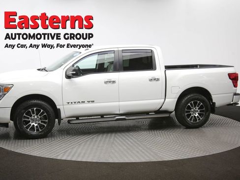 Used 2020 Nissan Titan SV w/ SV Convenience Package image 61