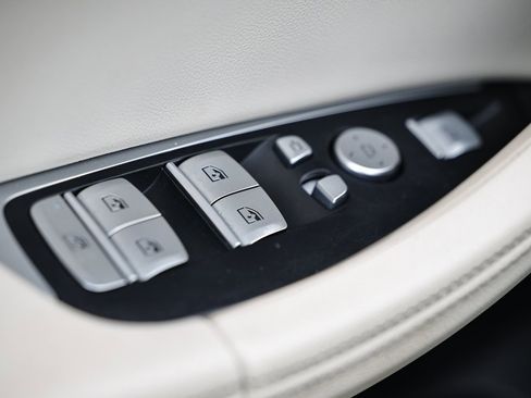 Used 2022 BMW X4 M40i w/ Premium Package image 16