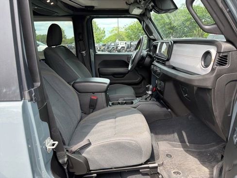 Used 2024 Jeep Wrangler Sport S image 11
