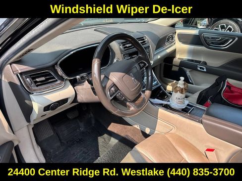 Used 2019 Lincoln Continental Select w/ Continental Climate Package AWD/4WD image 15