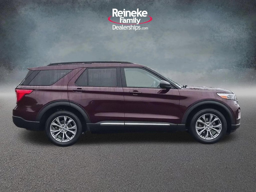Used 2022 Ford Explorer XLT w/ Equipment Group 202A AWD/4WD image 5