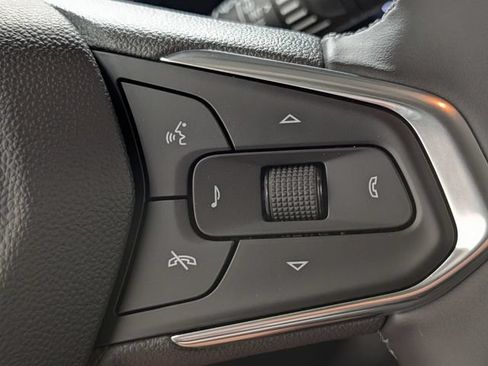 New 2026 Chevrolet Trax LT w/ LT Convenience Package FWD image 19