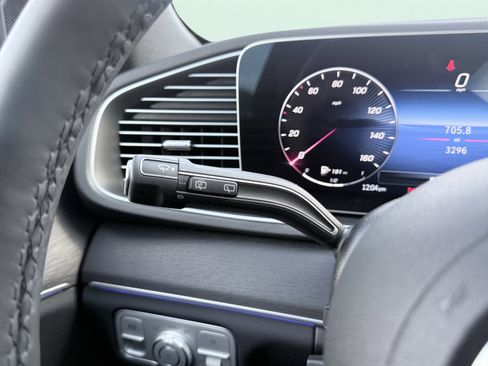 Used 2025 Mercedes-Benz GLE 450e 4MATIC w/ AMG Line Exterior image 49