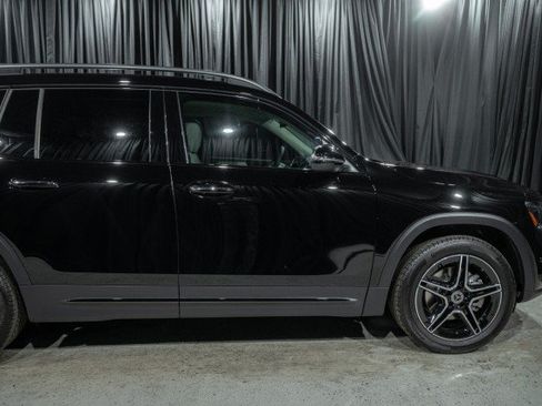 New 2026 Mercedes-Benz GLB 250 image 4