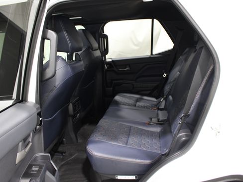 Used 2025 Toyota 4Runner Platinum AWD/4WD image 20