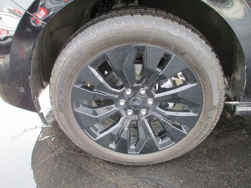 Used 2025 Ford Expedition Max Platinum w/ Stealth Appearance Package image 14