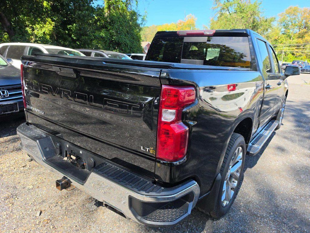 Used 2019 Chevrolet Silverado 1500 LT w/ All-Star Edition AWD/4WD image 7