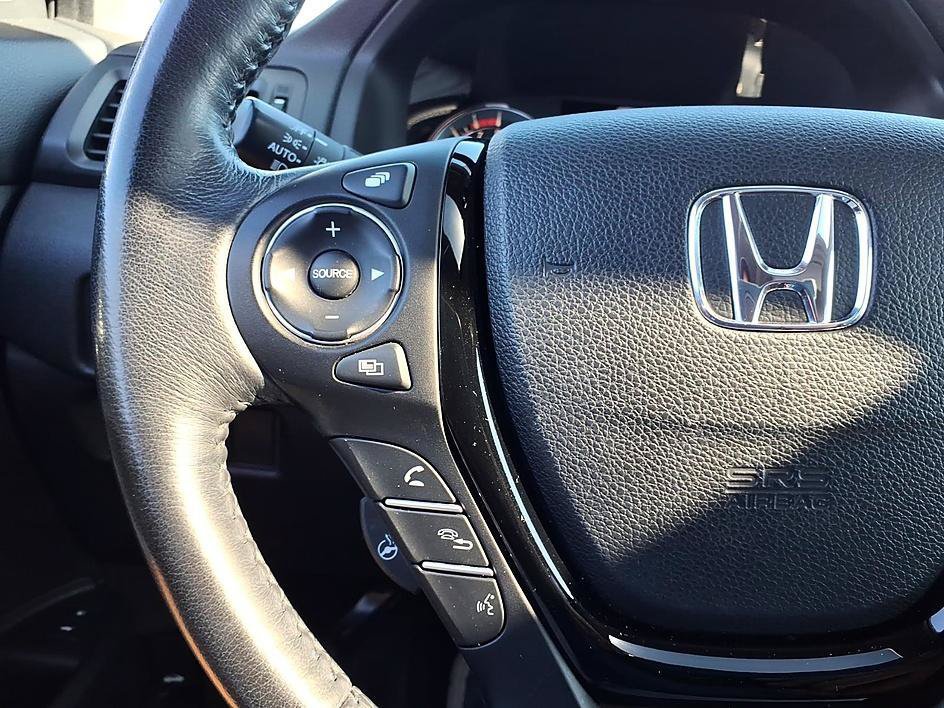 Used 2016 Honda Pilot Elite image 32