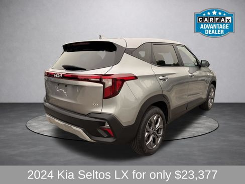 Used 2024 Kia Seltos LX AWD/4WD image 6