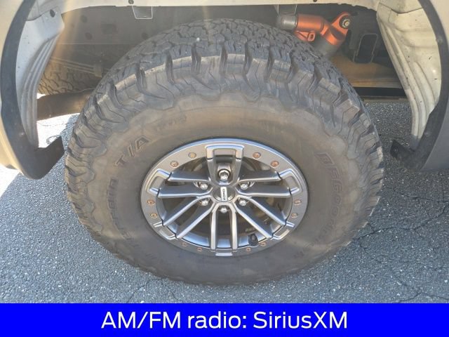 Used 2019 Ford F150 Raptor w/ Equipment Group 802A Luxury AWD/4WD image 12