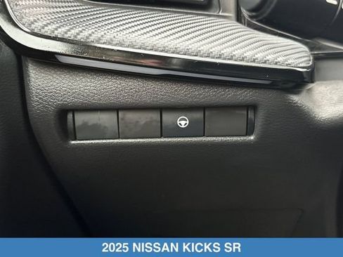 Used 2025 Nissan Kicks SR AWD/4WD image 32