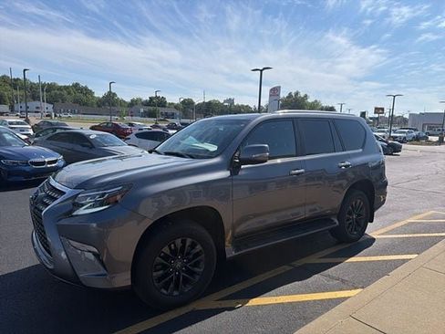 Used 2021 Lexus GX 460 Premium w/ Premium Package AWD/4WD image 2