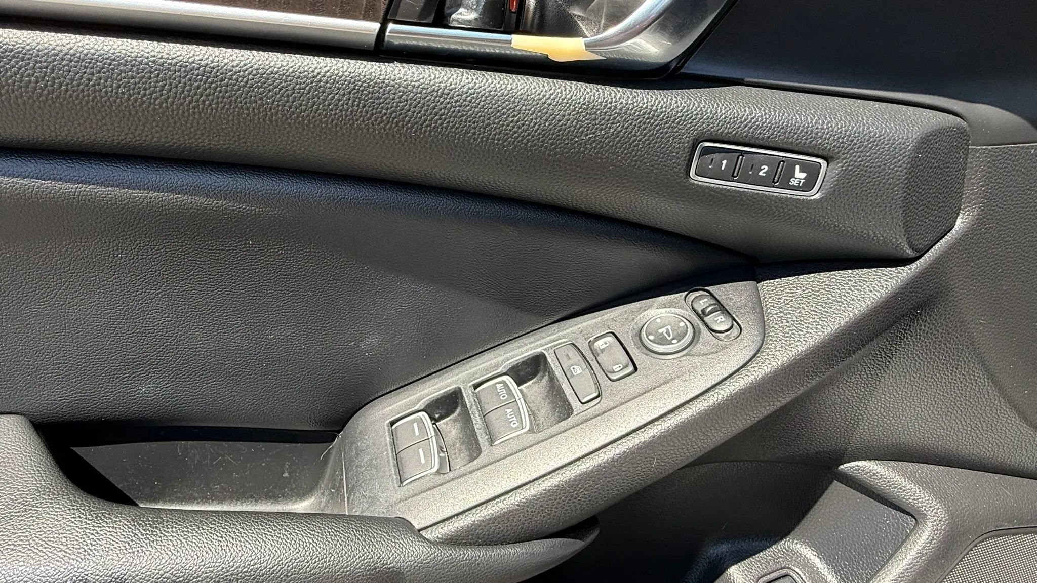 Used 2021 Honda Accord EX-L image 12