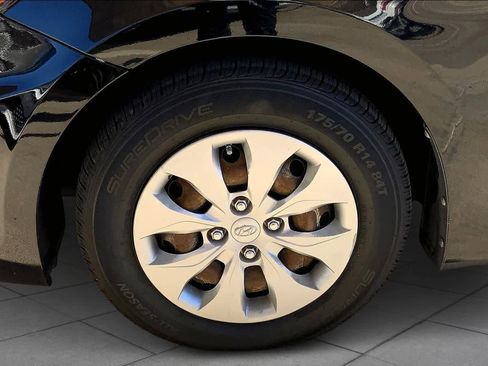 Used 2015 Hyundai Accent GLS image 10